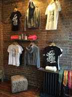 Pop-Up Shop in Vibrant Williamsburg - Image 7