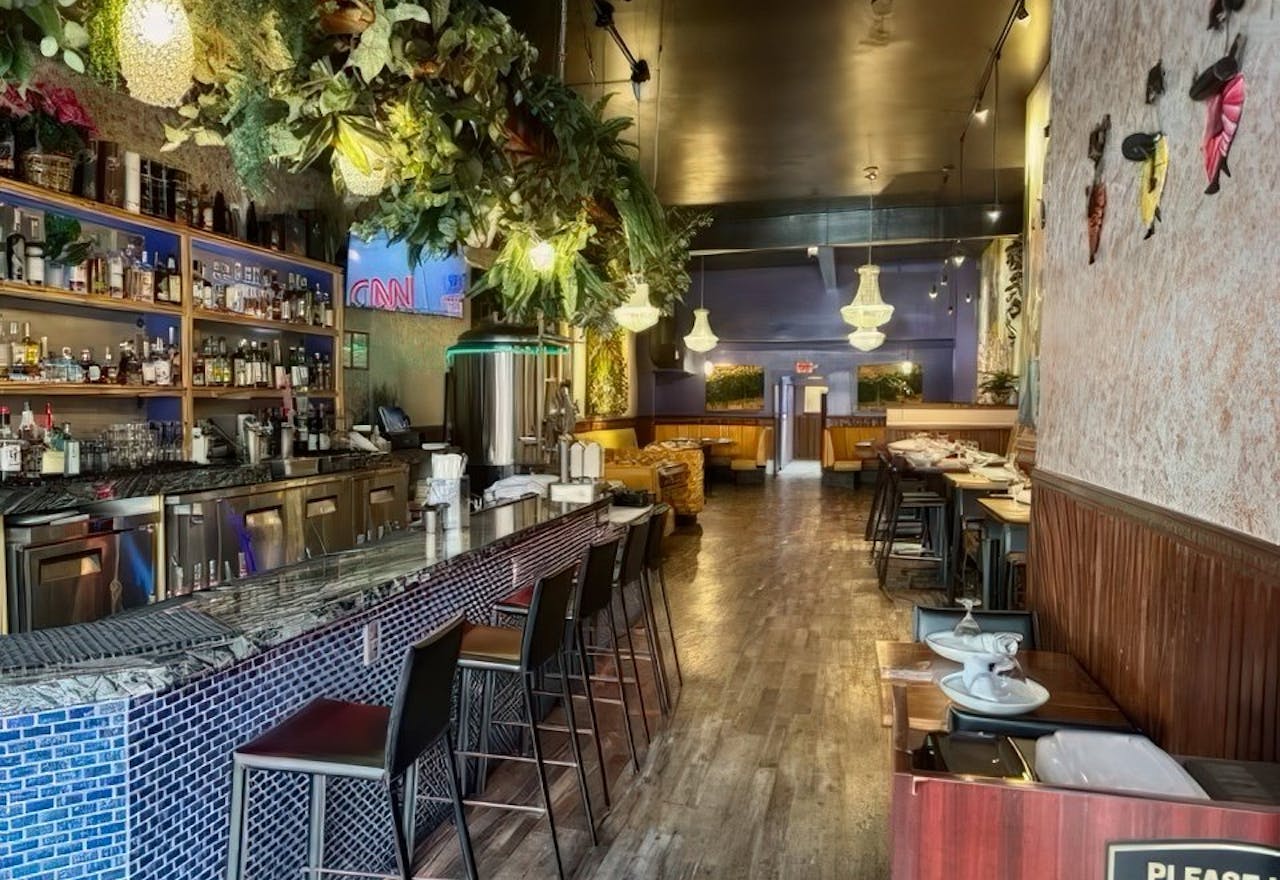 Modern Indian Restaurant Space for Corporate Meeting & Event at Historical Castro Area - Image 0