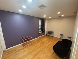 Entire Floor in SOHO with 2 extra rooms! - Image 14
