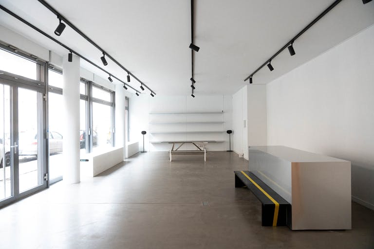 Trendy Pop Up Space in Berlin's Vibrant City Center - Image 0