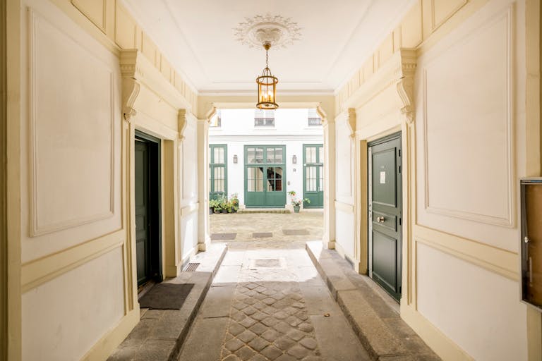 Charming showroom in le Marais - Image 2