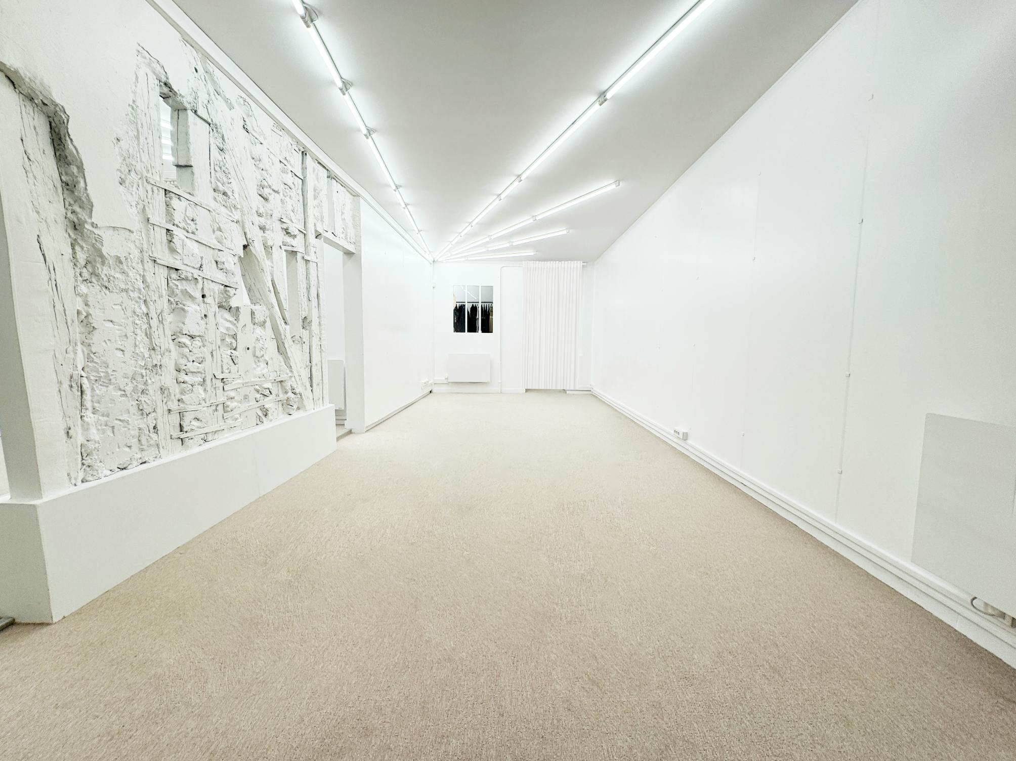 Boutique and Gallery Space in the 10th Arrondissement