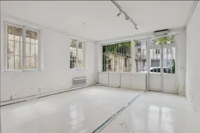 Amazing Showroom in Arty Le Marais - Image 6