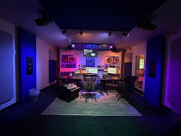 Production Suite ready to rent at High end studio - Image 0