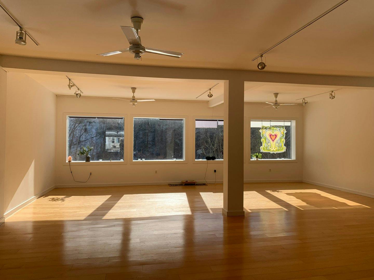 Bright and Open Hudson Valley Studio in Chichester