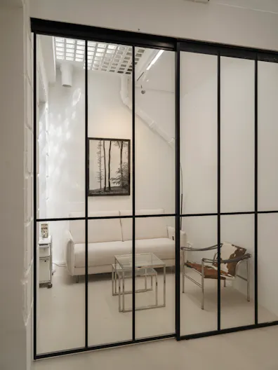 Showroom au coeur du marais - Image 2