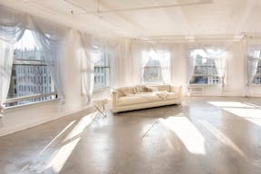 DTLA Skyline View Penthouse - Image 7