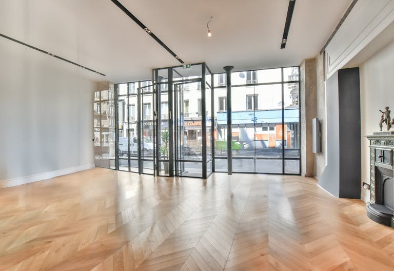 Event Showroom & Boutique in Haut Marais - Image 2