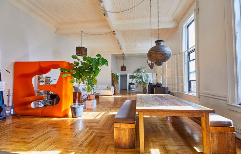 Spacious Chelsea Art Loft - Image 3