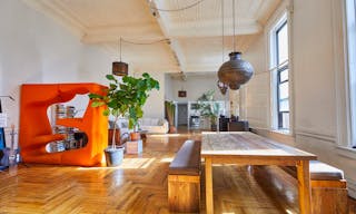 Spacious Chelsea Art Loft - Image 3