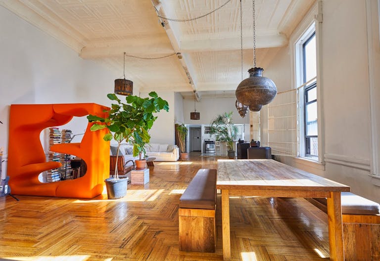 Spacious Chelsea Art Loft - Image 3