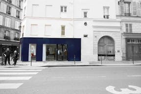 Rue de Turenne Corner Pop Up Boutique - Image 1