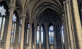 Runway Venue - Grande chapelle dans un ancien couvent en plein Paris - Image 2