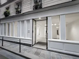 Rue Chapon Showroom - Image 1