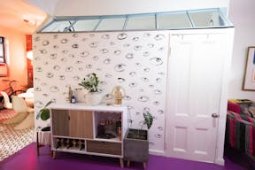 Colorful Spacious Garden Apartment - Image 9