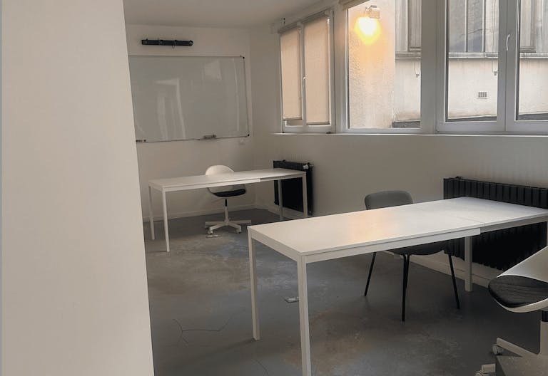 Showroom ''Espace polyvalent'' Paris 10eme arrondissement - Image 2