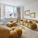 Bohemian meets Vintage apartment - Natural Light, Mantle & Brass Vintage Pieces