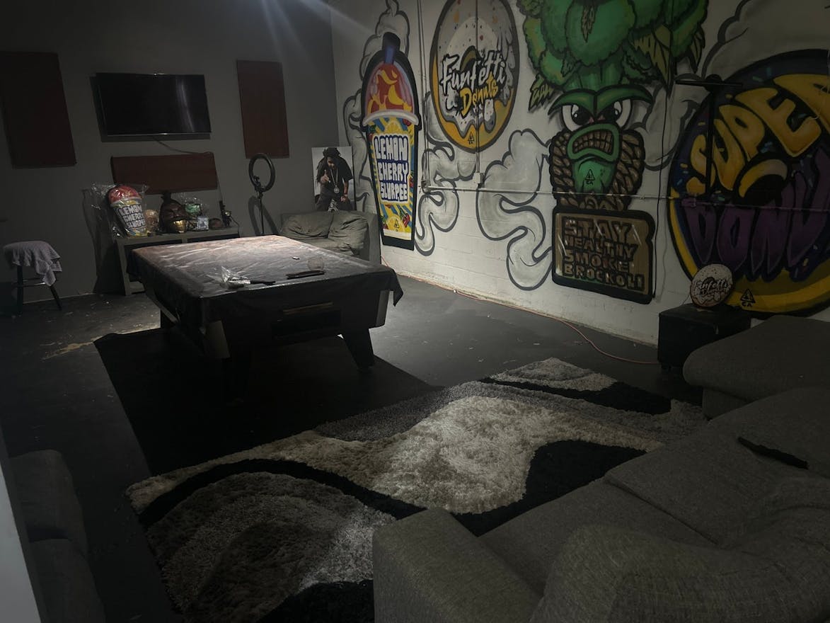 Large Outdoor Event Space -  6000 sq ft space - Image 2