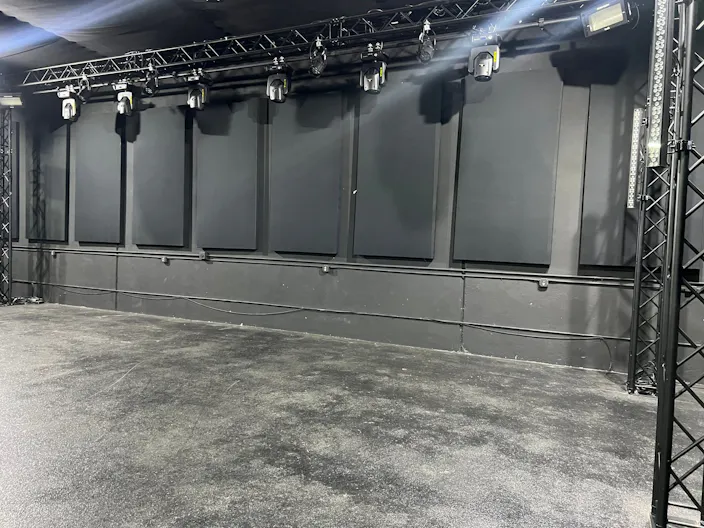 3000 Sq. Ft. Versatile Studio for Music & Events - Image 1