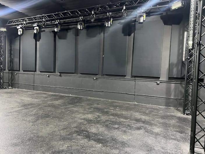 3000 Sq. Ft. Versatile Studio for Music & Events - Image 1