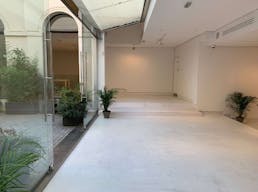 400m2 Showroom - Image 23