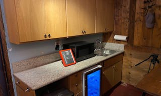 Old-School Funky Recording Studio now turned Acting School - Image 12