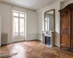 Haussmann Style Apartment / Showroom - Paris 8th - Near Palais de la D�couverte - Image 1