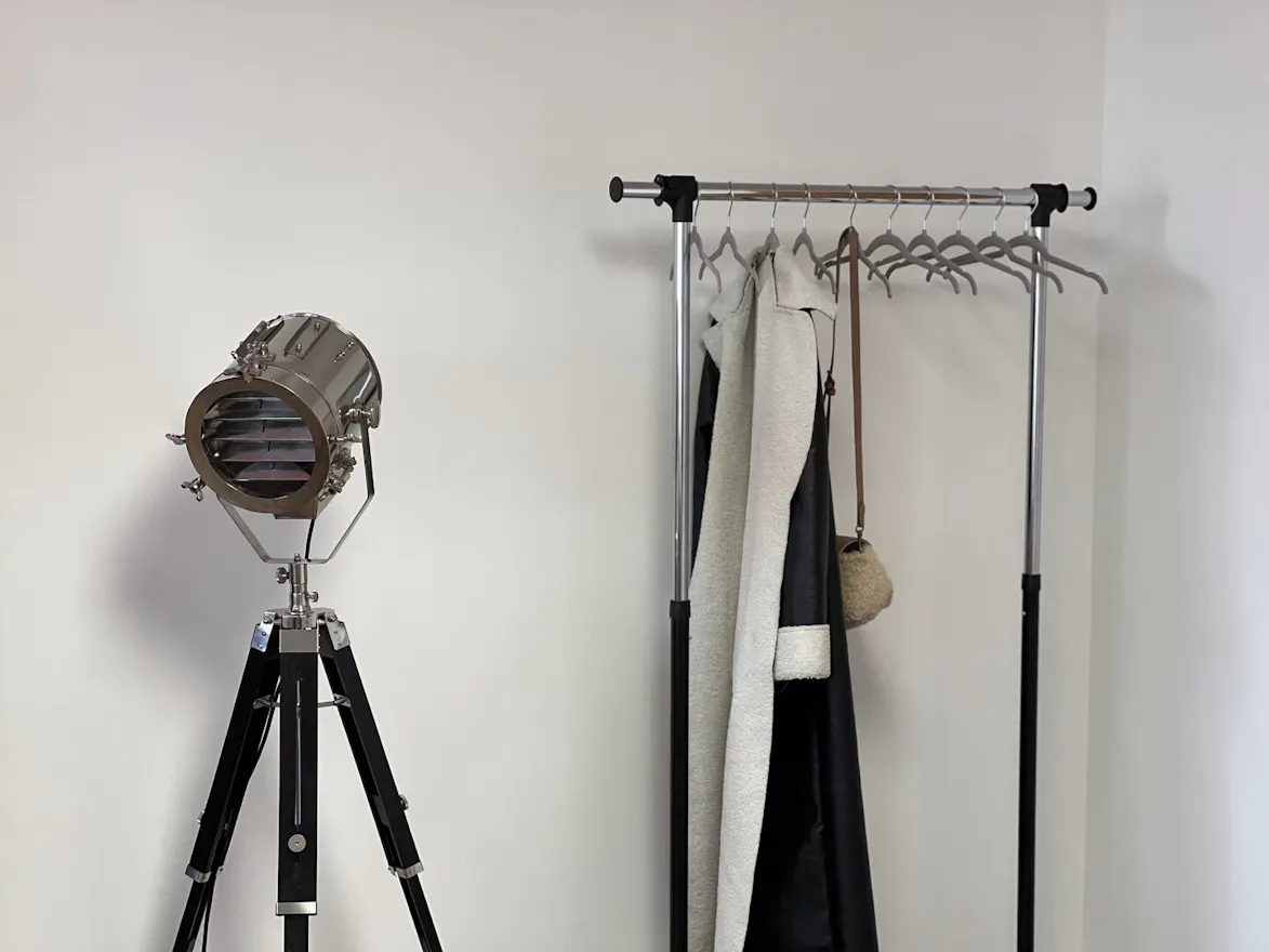 Open Industrial Style Photo Studio - Image 1