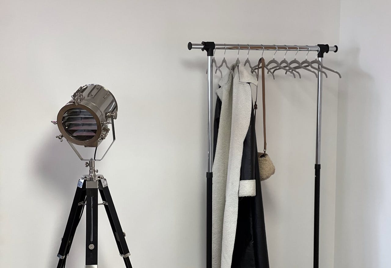 Open Industrial Style Photo Studio - Image 1