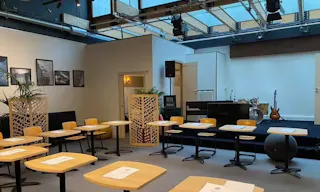 Salle multi-fonction avec sc�ne - Image 4