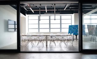 Private Loft Gallery in the Iconic Brooklyn Navy Yard - Image 3