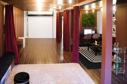 Stylish and Unique Storefront Space in The Heart of Haight - Image 0