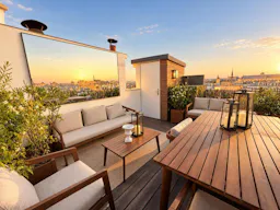 Appartement atypique d'artistes - Terrasse 360 degrés avec vue sur les monuments - Image 2