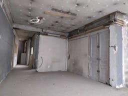 Prime Location Boutique on Rue de Rivoli - Image 12