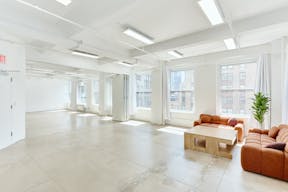 16AB Manhattan Event/Showroom retail rental space  - Image 5