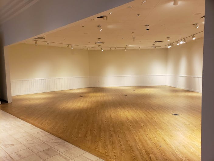 Minimal yet elegant space - NE Grand Rapids Retail Space - Image 1