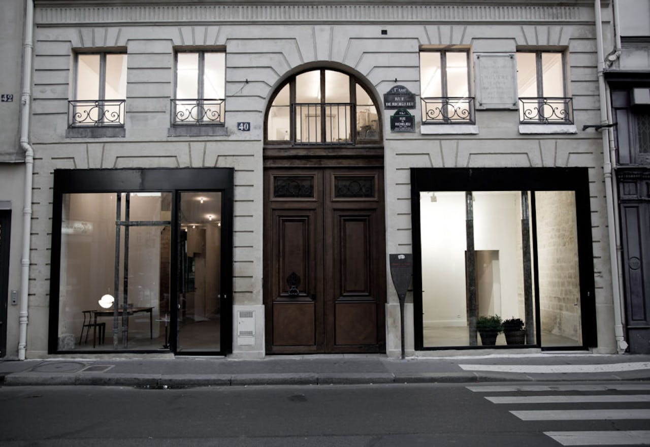 Showroom in a Historic Landmark - Image 0