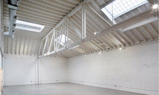Beautiful Warehouse in South Park - Image 7