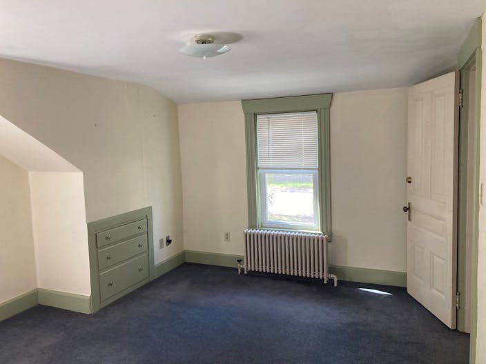 Commercial Space For Rent - Image 2