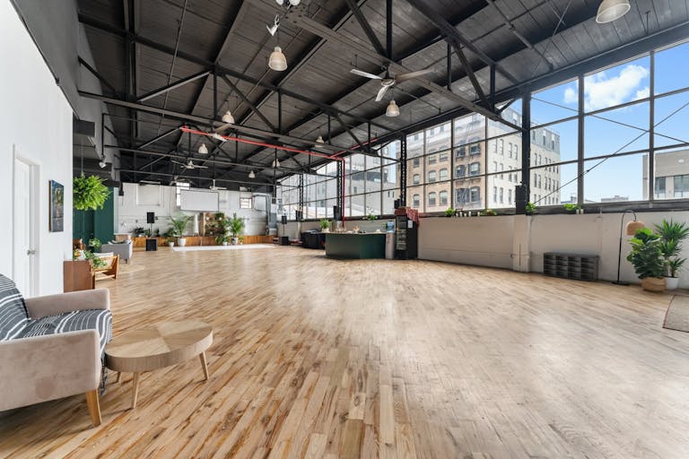 A Real Brooklyn ?: 4,400 Sq Ft Loft in DUMBO with Hardwood Floors, High Ceilings, Natural Light, and Premium Sound & Lighting?Perfect for Any Event! - Image 0