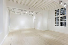 Galerie space on Rue du Temple - Image 3