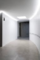 Spacious Urban Loft Studio in Arts District - Image 6