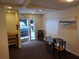 Excellent Show Room Space Near Downtown Mountain View - Image 5