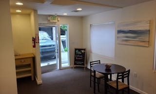 Excellent Show Room Space Near Downtown Mountain View - Image 5