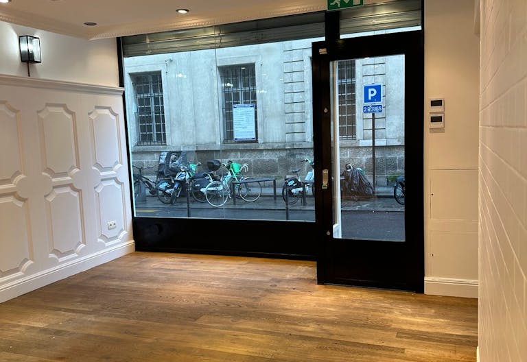 Pop-up store angle en plein coeur du Marais - Image 4