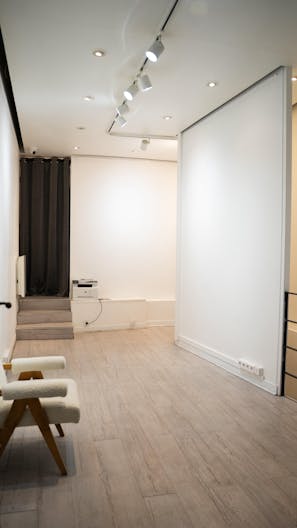 Adresse d’Exception : Espace Polyvalent au Pied de la Tour Eiffel (Pop UP, Bureaux, Séminaire, Galeries D'art) - Image 1