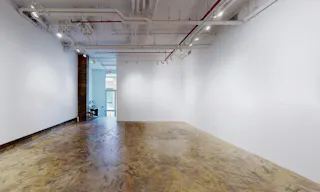 Street Level Chelsea Gallery with Outdoor Terrace - Image 4