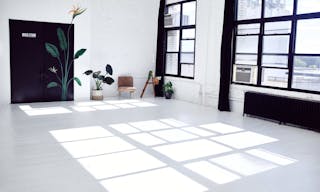 Bright day light Studio - Image 1