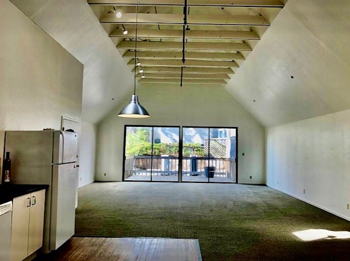 Spacious and Bright private open plan Office or Event space in the heart of Pacific Heights! - Image 0