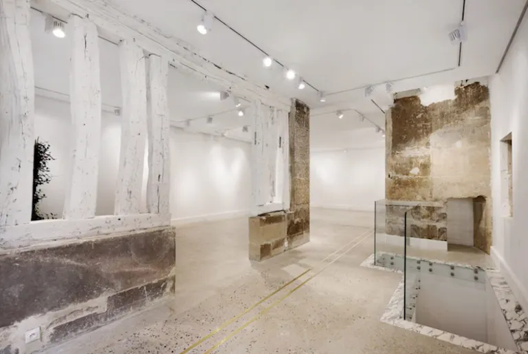 Amazing Pop Up Boutique in Le Marais - Image 4